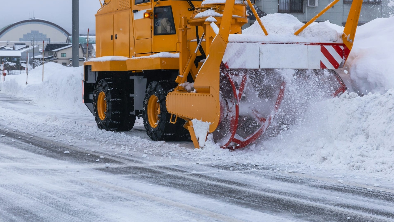 снег, гололед, дорога, снегоуборщик